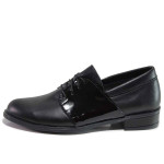 Черни дамски обувки с равна подметка, естествена кожа и лачена естествена кожа  - всекидневни обувки за пролетта и лятото N 100015463