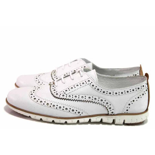 Бели дамски обувки с равна подметка, естествена кожа перфорирана - ежедневни обувки за пролетта и лятото N 100016351