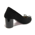 Черни дамски обувки със среден ток, естествен велур - официални обувки за пролетта и лятото N 100016376