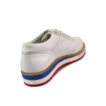Бели дамски обувки с равна подметка, естествена кожа перфорирана - ежедневни обувки за пролетта и лятото N 100016454