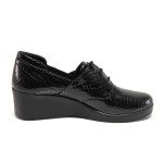 Черни дамски обувки с платформа, лачена естествена кожа - ежедневни обувки за есента и зимата N 100016944