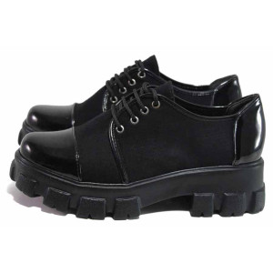 Черни дамски обувки с равна подметка, велурена еко-кожа и лачена еко-кожа - ежедневни обувки за есента и зимата N 100016983