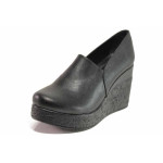 Черни дамски обувки с платформа, здрава еко-кожа - всекидневни обувки за есента и зимата N 100016984