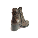 Кафяви дамски боти, лачена естествена кожа - всекидневни обувки за есента и зимата N 100017041