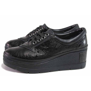 Черни дамски обувки с платформа, естествена кожа - ежедневни обувки за есента и зимата N 100017067