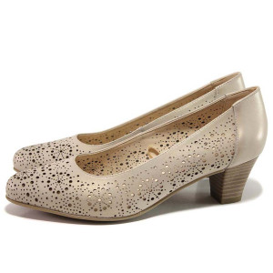 Бежови дамски обувки със среден ток, естествена кожа перфорирана - всекидневни обувки за пролетта и лятото N 100015588