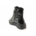 Черни дамски боти, еко-кожа с крокодилска шарка - ежедневни обувки за есента и зимата N 100017128