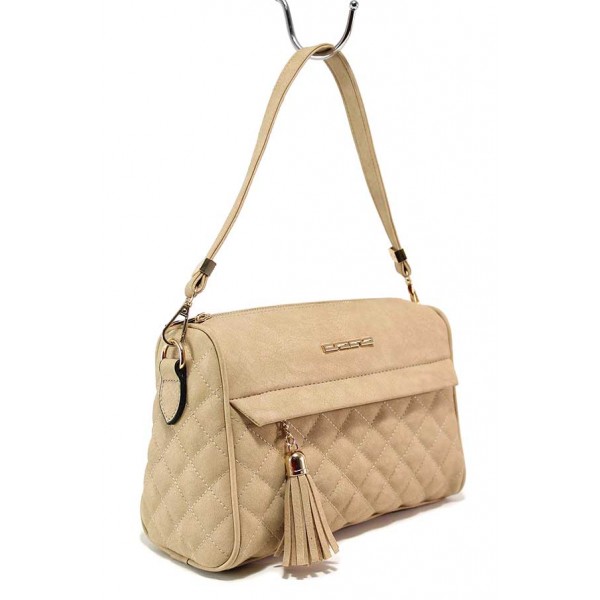 Бежова дамска чанта, здрава еко-кожа - удобство и стил за вашето ежедневие N 100018231
