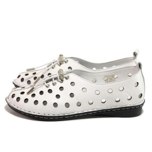 Бели дамски обувки с равна подметка, естествена кожа - всекидневни обувки за пролетта и лятото N 100018009