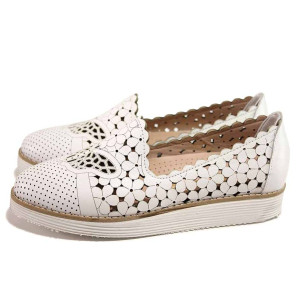 Бели дамски обувки с равна подметка, естествена кожа - всекидневни обувки за пролетта и лятото N 100018026