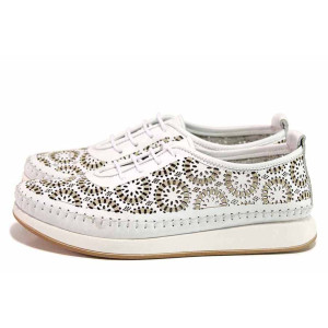 Бели дамски обувки с равна подметка, естествена кожа перфорирана - всекидневни обувки за пролетта и лятото N 100018588