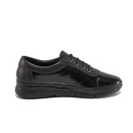 Черни дамски обувки с равна подметка, лачена естествена кожа - всекидневни обувки за есента и зимата N 100018822