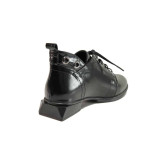 Черни дамски боти, лачена естествена кожа - всекидневни обувки за есента и зимата N 100018824