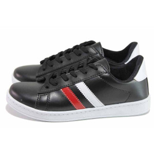 Черни тинейджърски маратонки, здрава еко-кожа - спортни кецове за пролетта и лятото N 100017968