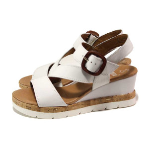 Бели дамски сандали, естествена кожа - всекидневни обувки за пролетта и лятото N 100018168