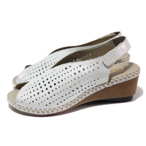 Бели дамски сандали, естествена кожа - ежедневни обувки за пролетта и лятото N 100018194