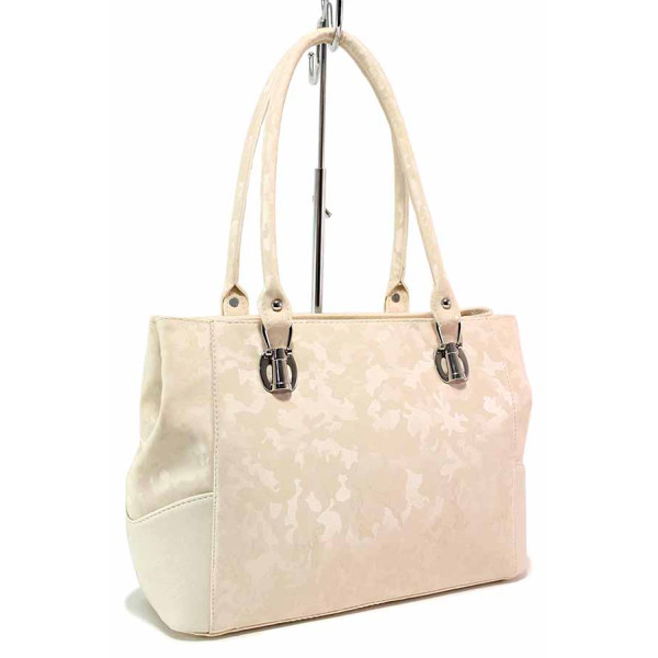 Бежова дамска чанта, здрава еко-кожа - удобство и стил за вашето ежедневие N 100019983