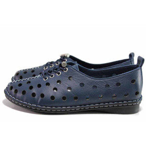 Тъмносини дамски обувки с равна подметка, естествена кожа перфорирана - всекидневни обувки за лятото N 100019209