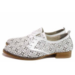 Бели дамски обувки с равна подметка, естествена кожа перфорирана - ежедневни обувки за пролетта и лятото N 100019920