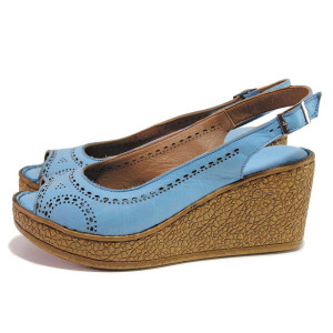 Сини дамски сандали, естествена кожа перфорирана - всекидневни обувки за лятото N 100020215