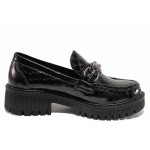 Черни дамски обувки с равна подметка, лачена естествена кожа - всекидневни обувки за пролетта и есента N 100020580