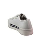 Бели анатомични спортни дамски обувки, здрава еко-кожа - спортни обувки за целогодишно ползване N 100019189