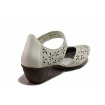 Бели анатомични дамски обувки със среден ток, естествена кожа - всекидневни обувки за пролетта и лятото N 100019206