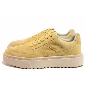 Жълти дамски обувки с равна подметка, естествен велур - всекидневни обувки за пролетта и лятото N 100019888