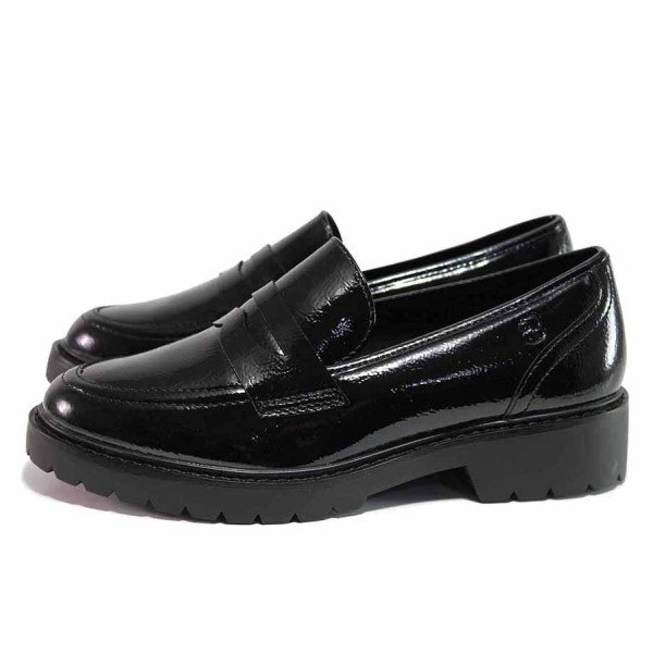 Черни анатомични дамски обувки с равна подметка, лачена еко кожа - всекидневни обувки за пролетта и есента N 100020368