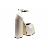 Бежови дамски сандали, сатенена материя - официални обувки за лятото N 100021330