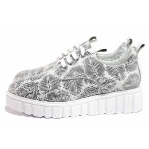 Бели дамски обувки с равна подметка, естествена кожа перфорирана - ежедневни обувки за пролетта и лятото N 100021345