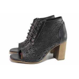 Черни летни дамски боти, естествена кожа перфорирана - ежедневни обувки за пролетта и лятото N 100021439