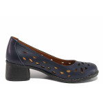 Тъмносини дамски обувки със среден ток, естествена кожа перфорирана - всекидневни обувки за пролетта и лятото N 100021486