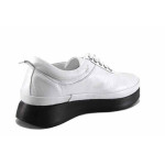 Бели анатомични дамски обувки с равна подметка, естествена кожа - всекидневни обувки за есента и зимата N 100022178