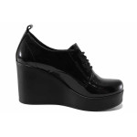 Черни дамски обувки с платформа, анатомични, лачена естествена кожа - ежедневни обувки за есента и зимата N 100022252
