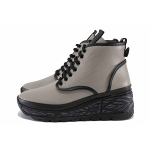 Бежови дамски боти, анатомични, естествена кожа - ежедневни обувки за есента и зимата N 100022589