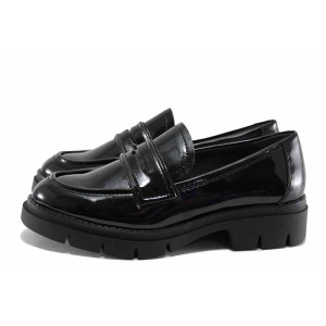 Черни дамски мокасини, анатомични, лачена еко кожа - всекидневни обувки за есента и зимата N 100022216