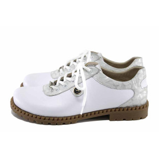 Бели дамски обувки с равна подметка, естествена кожа - ежедневни обувки за пролетта и лятото N 100022684