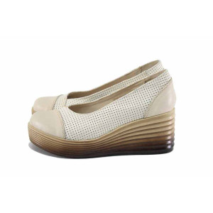Бежови анатомични дамски обувки с платформа, естествена кожа перфорирана - ежедневни обувки за пролетта и лятото N 100022954