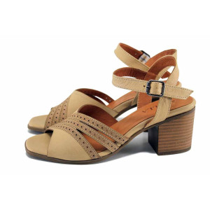 Бежови анатомични дамски сандали, естествена кожа перфорирана - ежедневни обувки за лятото N 100023375