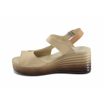 Бежови дамски сандали, естествена кожа - ежедневни обувки за лятото N 100023405