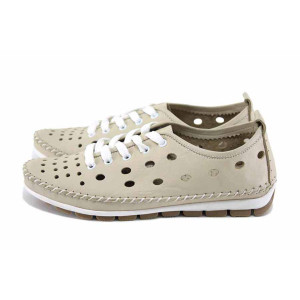 Бежови анатомични дамски обувки с равна подметка, естествена кожа перфорирана - ежедневни обувки за пролетта и лятото N 100023486