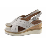 Светлосиви дамски сандали, естествен набук - всекидневни обувки за лятото N 100023350