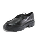 Черни дамски обувки с равна подметка, здрава еко-кожа - всекидневни обувки за целогодишно ползване N 100023476