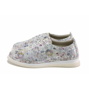 Бежови дамски обувки с равна подметка, естествена кожа - ежедневни обувки за пролетта и лятото N 100024155