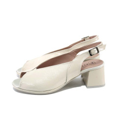 Бежови дамски сандали, лачена естествена кожа - елегантни обувки за пролетта и лятото N 100024328