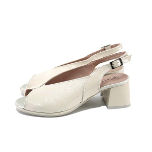 Бежови дамски сандали, лачена естествена кожа - елегантни обувки за пролетта и лятото N 100024328