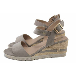 Бежови дамски сандали, текстилна материя - ежедневни обувки за лятото N 100024462