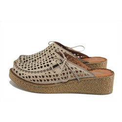 Бежови дамски чехли, естествена кожа перфорирана - ежедневни обувки за пролетта и лятото N 100025305