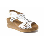 Бели дамски сандали, естествена кожа перфорирана - ежедневни обувки за пролетта и лятото N 100025476